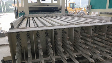 石膏輕質隔墻生產模具-來鄭州找瑪納，專業M30石膏墻板生產線等您來體驗