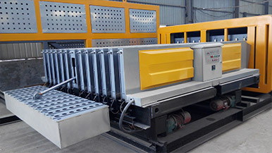 輕質(zhì)隔墻板設(shè)備怎樣選擇？要選就選專業(yè)廠家的輕質(zhì)隔墻板設(shè)備