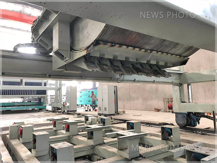 1611718278804838.jpg 01-可控布料機(jī)1.jpg